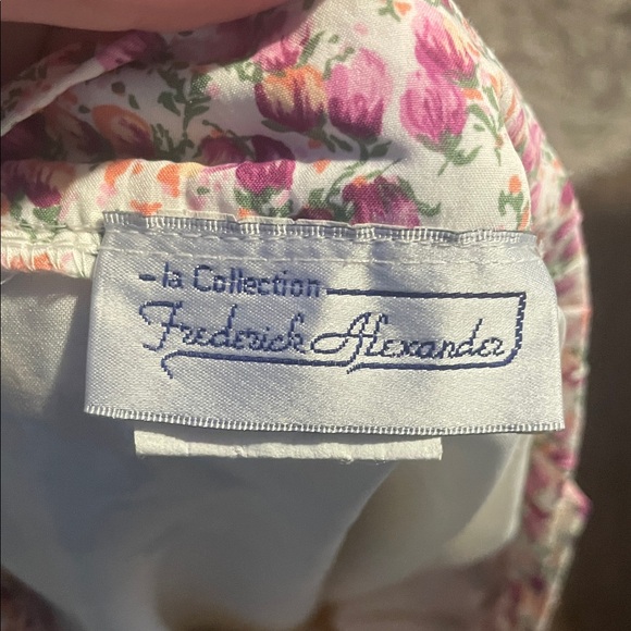 Floral A-Line Skirt in Cream and Pink - Picture 6 of 8